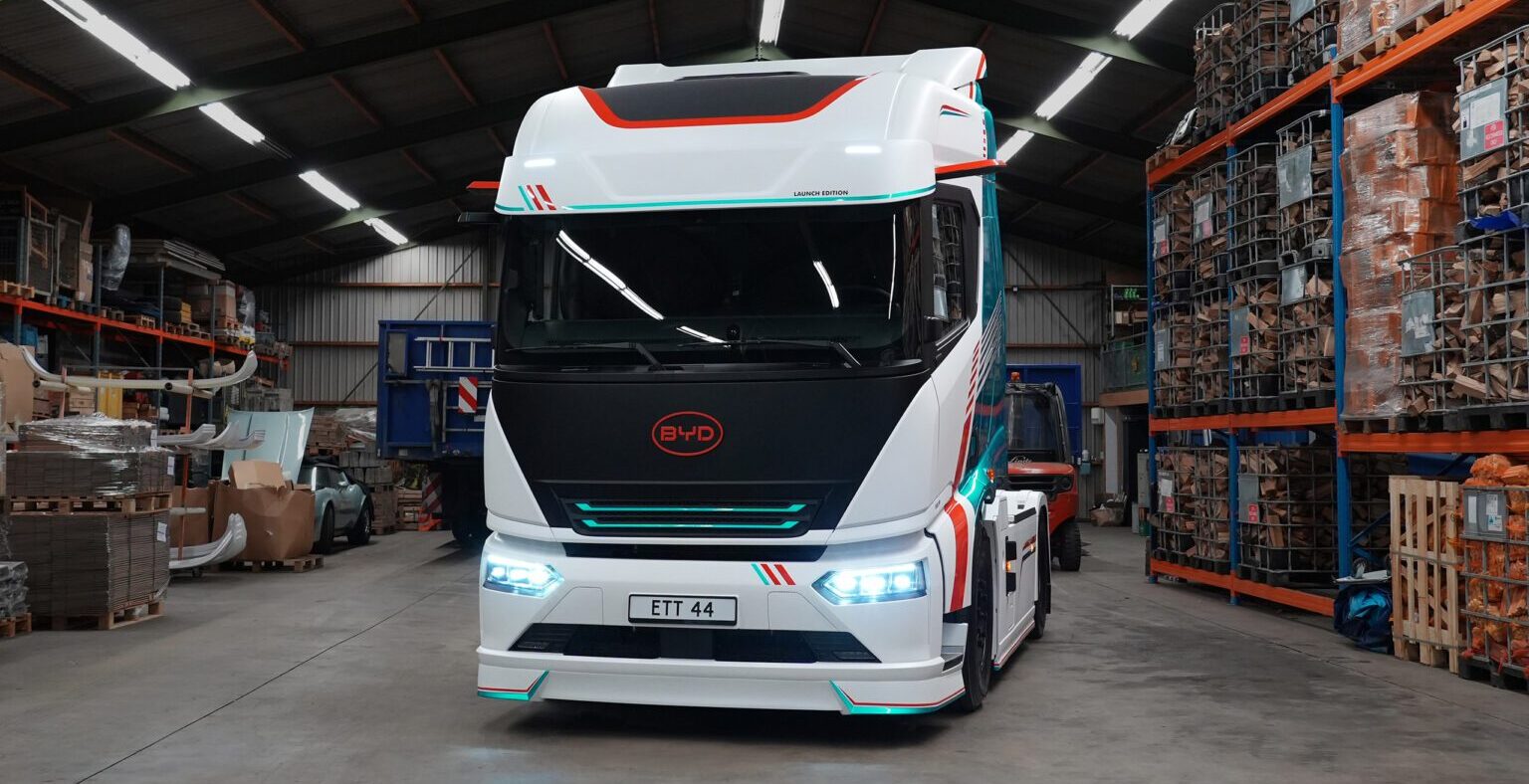 Электрический тягач BYD ETT 44