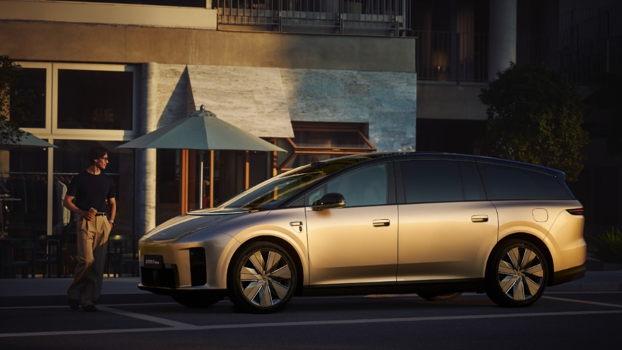 Li Auto i9 — флагманский электрический кроссовер
