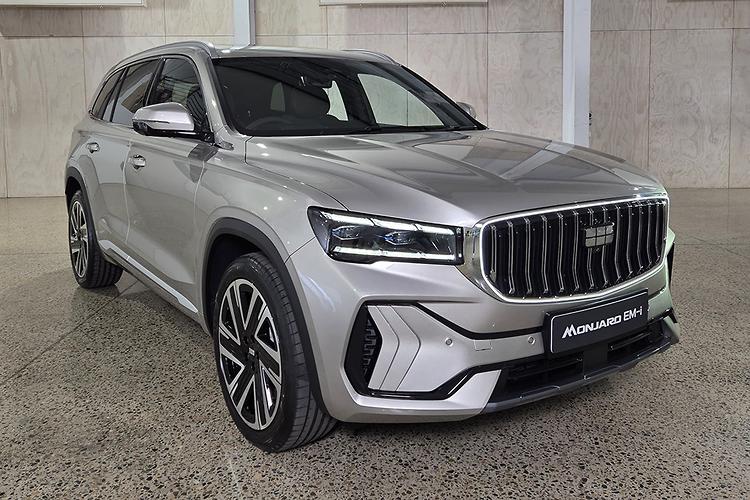 Geely Monjaro EM-i — подзаряжаемый гибридный кроссовер