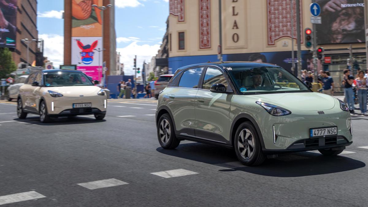 Компактный электромобиль Geely E2