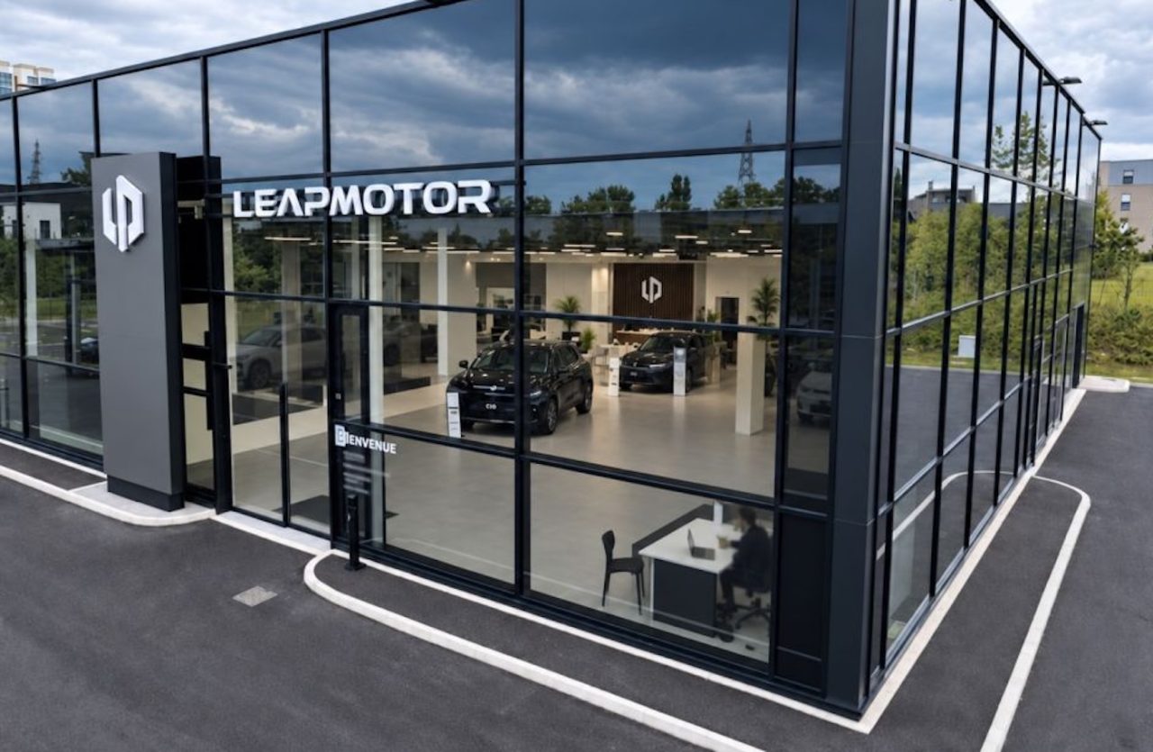 Дилерский центр Leapmotor в Европе