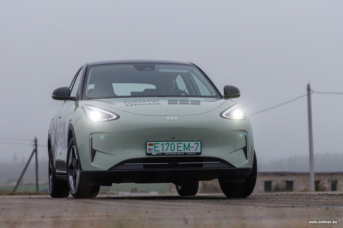 Кроссовер Geely Monjaro