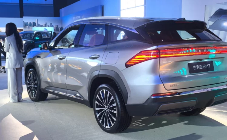  Новый Geely Galaxy M7: стильный и технологичный кроссовер