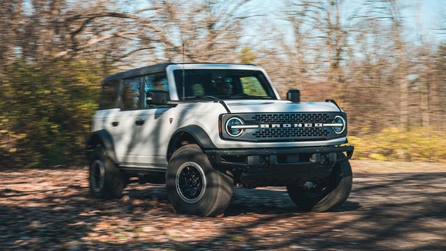  Ford отзывает почти 5 тыс. внедорожников Bronco из-за риска самопроизвольного скатывания