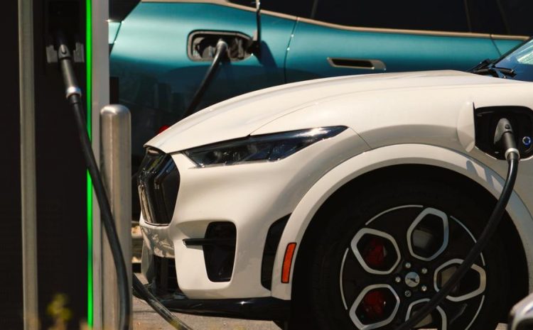  Гонка инноваций: CATL и BYD в борьбе за скорость зарядки