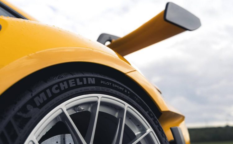  Porsche патентует активные аэродинамические элементы для подвески