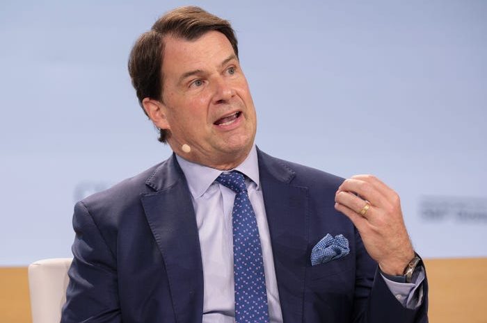  Ford CEO: нехватка рабочих рук в производстве к 2026 году