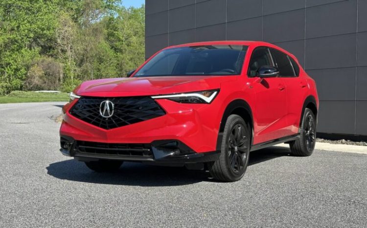  Acura ADX 2026: стильный и технологичный SUV