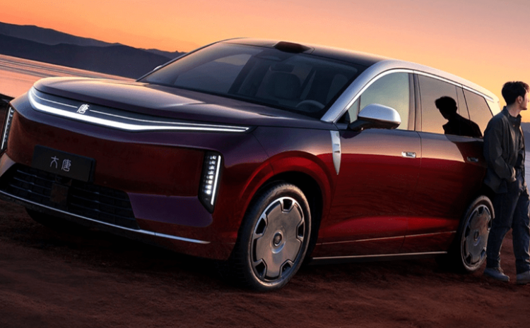  🚀 BYD продала 100 000 предзаказов на новый флагман EV в Китае! 🇯🇵