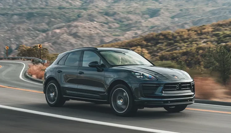  Производство бензиновых Porsche Macan прекратится этим летом