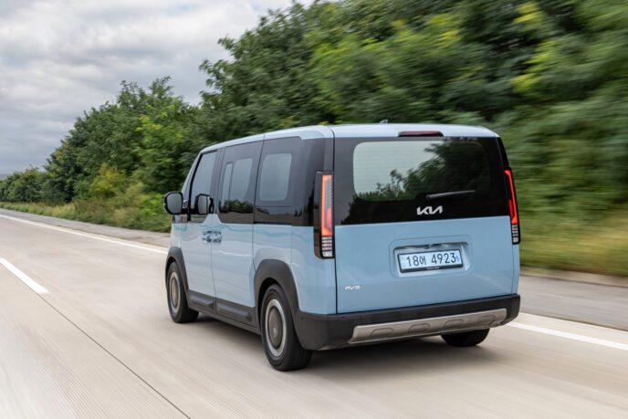  Новый электрический фургон Kia PV5: цены и подробности