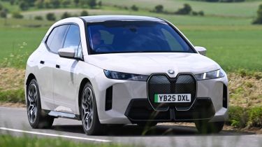  Роскошный BMW iX всего за 640 фунтов в месяц!