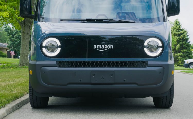  Стоит ли покупать акции Rivian за 15 долларов?