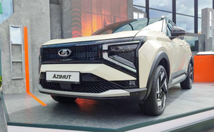  Lada Azimut без маскировки: кроссовер вышел на дороги!