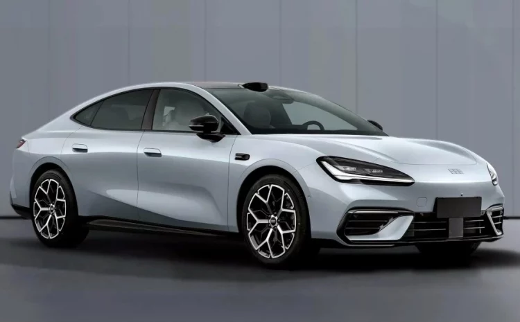  Geely представила новый седан Galaxy TT