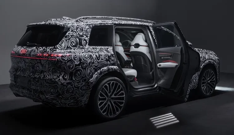  Новый Audi Q9: что внутри?