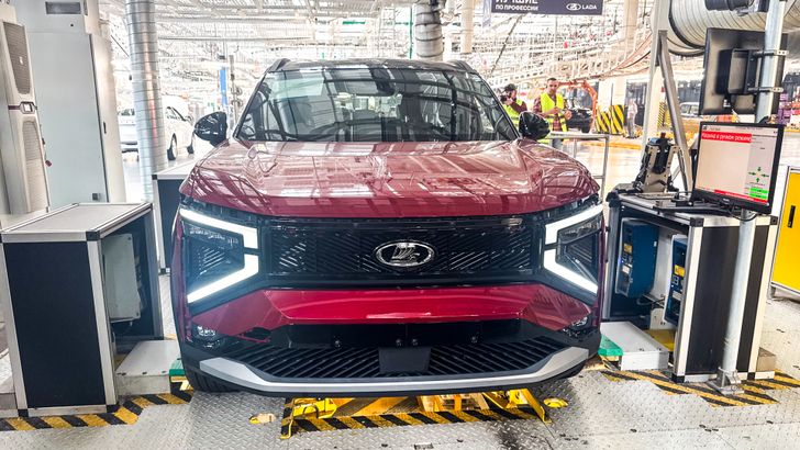  LADA Azimut получит панорамную крышу — такого у АвтоВАЗа ещё не было!