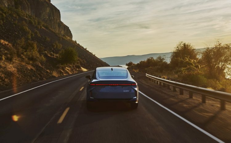  Tesla меняет правила игры: Autopilot теперь платный