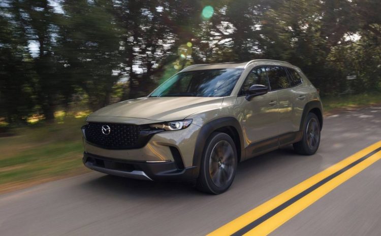  Mazda CX-50 Hybrid — альтернатива популярному RAV4