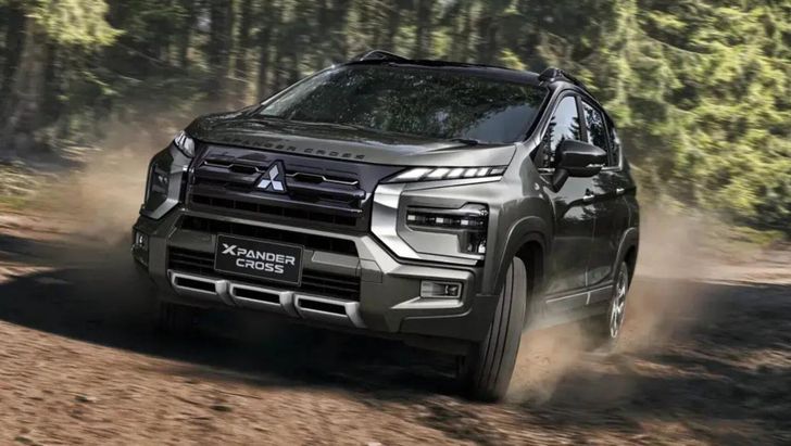  В России появились семиместные Mitsubishi Xpander и Xpander Cross