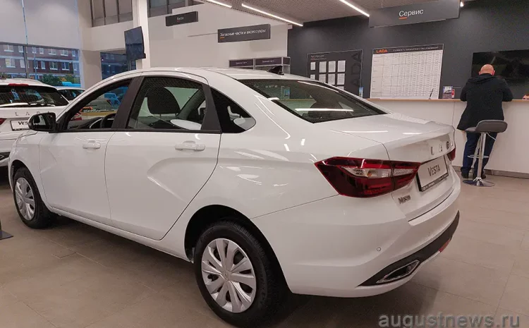  Lada Vesta Signature: чиновникам — комфорт!