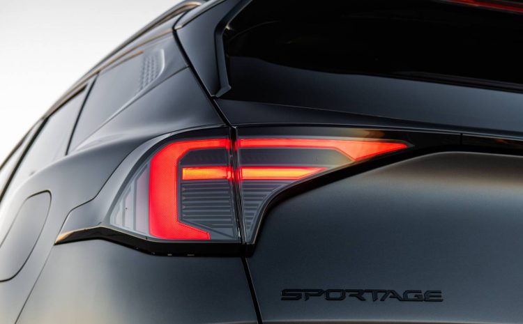  Пять гибридных SUV, которые затмят RAV4