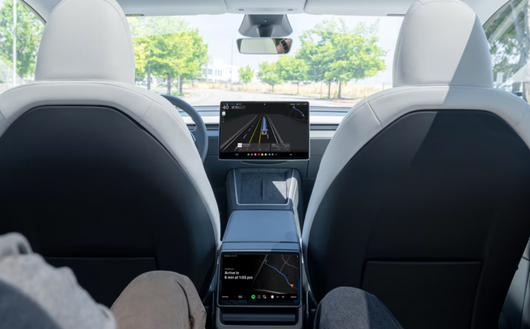  Элон Маск рассказал, когда Tesla избавится от водителей