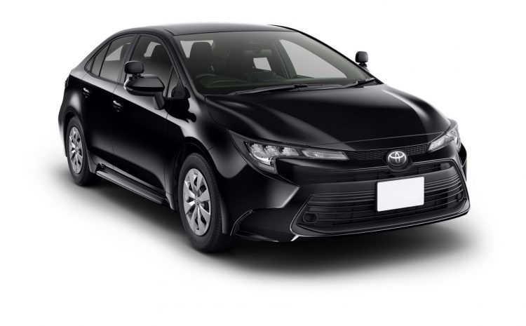  Toyota выпустила Corolla для автошкол в Японии