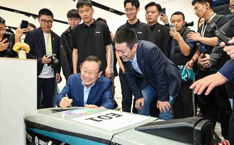  Two Sigma Investments меняет стратегию: сокращает долю в Rivian, наращивает в Nio