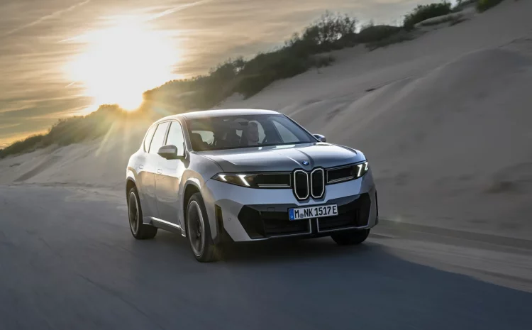  BMW представил новую линейку электромобилей