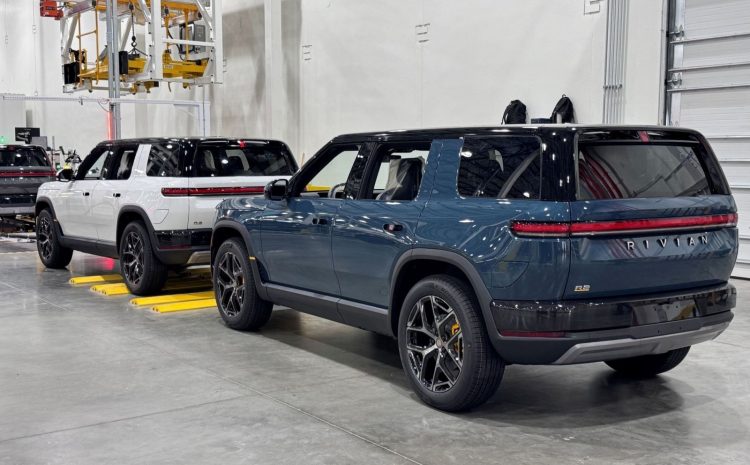  Rivian, похоже, выпустила более 500 электромобилей R2