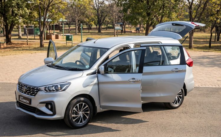  Toyota представила бюджетный минивэн Rumion в Бразилии