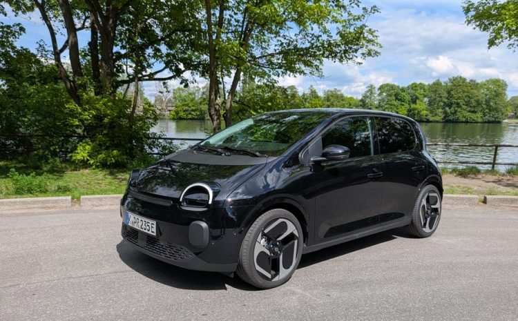  Renault возвращает Twingo — теперь электрический!