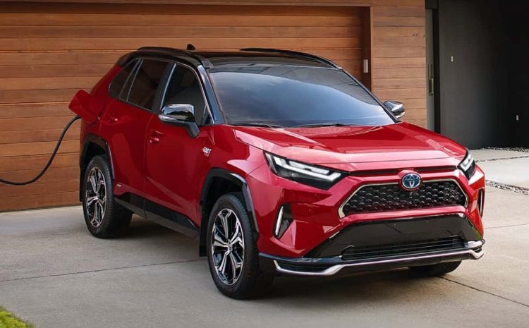  Toyota доказала: plug-in гибриды — это круто!