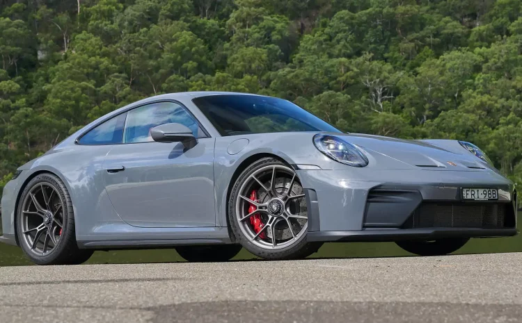  Porsche 911 GT3 Touring: спорткар для настоящих ценителей