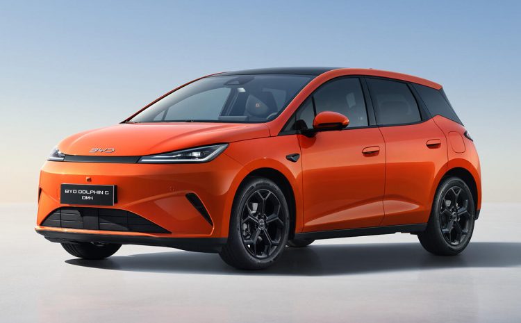  BYD представил компактный гибрид Dolphin G для Европы