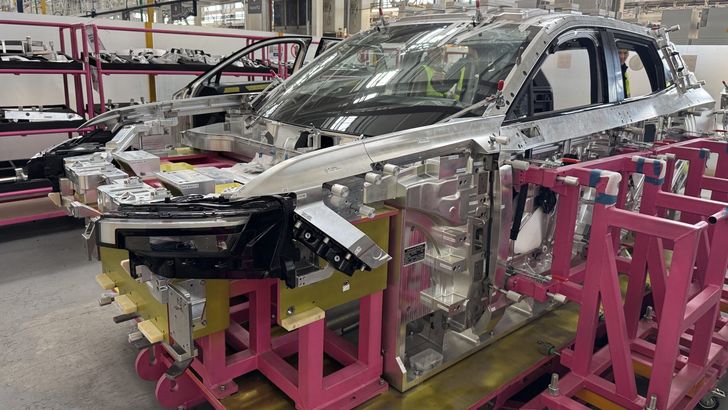  АвтоВАЗ шагнул в будущее: детали теперь мерят с точностью до 0,2 мм!