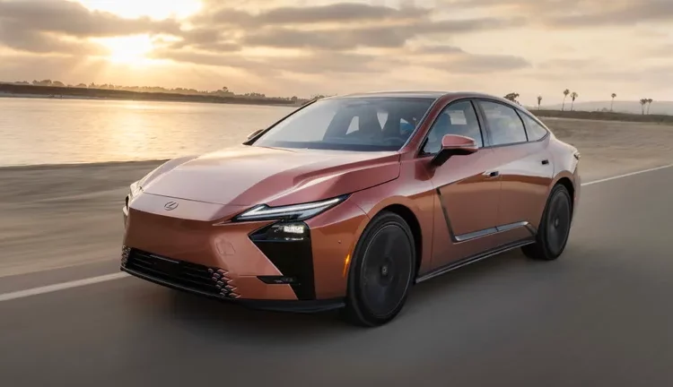  Lexus ES EV 2026: роскошь и тишина