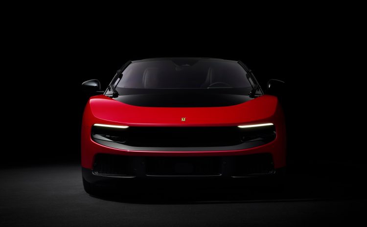  Электрический Ferrari Luce: спорный дизайн и физические кнопки