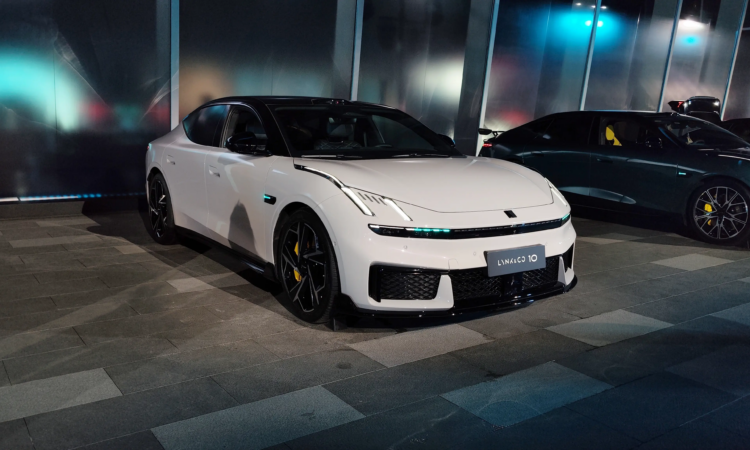  Новый Lynk & Co 10: премиум-электромобиль с быстрой зарядкой