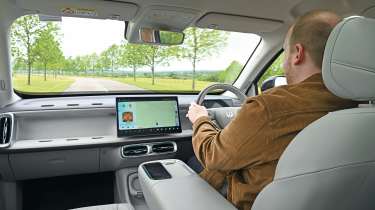  Тест электромобиля Leapmotor B10: плюсы и минусы